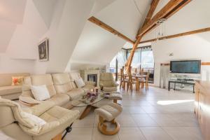 Appartements Les Libellules acces direct au lac, 7 apts du studio au 4 ch, LLA Selections by LocationlacAnnecy : photos des chambres