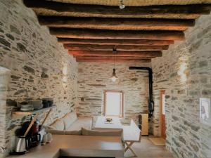 Konaki Hikers Lodge by Andros Routes - 3-gwiazdkowe hotele w mieście Andros