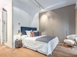 City Center modern apartment for 4 SANTA TERESA II