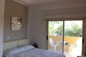 Immaculate 3-Bed House in Pentakomo
