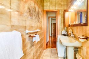 GuestHost - Note su Puccini 66