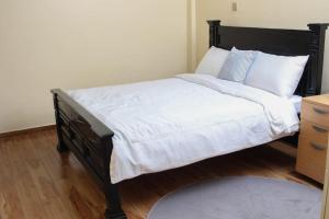 Lux Suites Ndemi Gardens Apartments