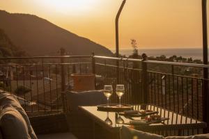 Villa Dimitris - The House & The Suite