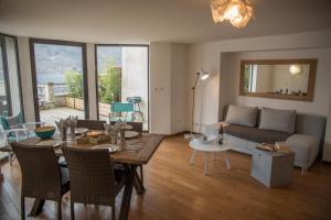 Appartements Les Libellules acces direct au lac, 7 apts du studio au 4 ch, LLA Selections by LocationlacAnnecy : photos des chambres