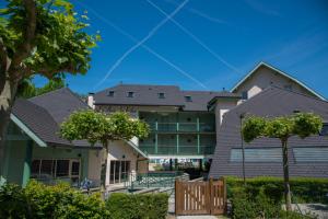 Appartements La Baie des Voiles, FEET IN THE CRYSTAL WATERS, 9 Apts from studio to Duplex by LLA SELECTIONS : photos des chambres