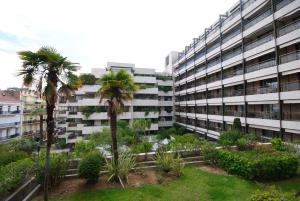 Résidence Gray dAlbion 2P NAP558