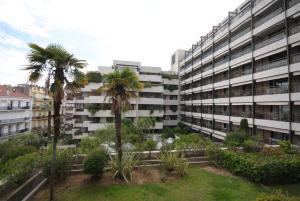 Résidence Gray dAlbion 2P NAP558