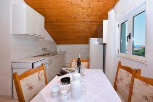 2-bedroom apartment with large terrace 3558-1