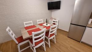 Old Town House with parking & game room