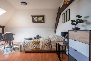 Appartements Heaven - GOLDEN TREE - WIFI - 20 min St-Croix & Center Parcs : photos des chambres