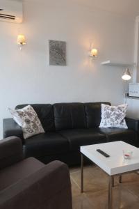 Sunny Apartment Teneguia by Yumbo