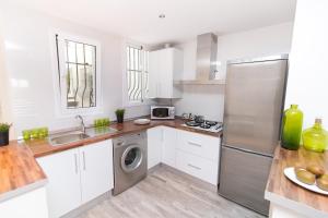 C16 - Modern & Comfortable 4 beds Apartment