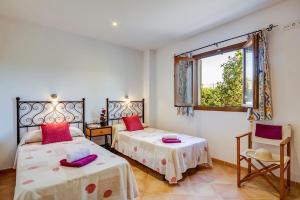 Ibiza 4 bedroom villa, Calan Blanes