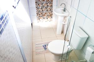 Casa com Churrasqueira e Piscina em Camacari BA