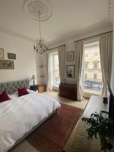 Stunning Georgian Central Bath Home