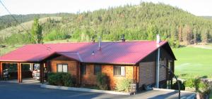 Kamloops Log Home Bed and Breakfast
