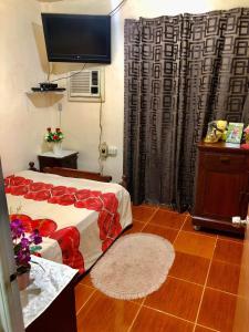 15pax-2 minutes to Vigan-RoseandFer Transient-2 Bedroom House