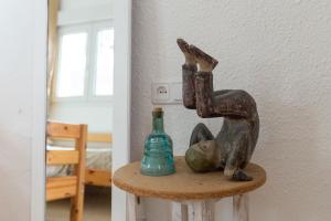 Central apartment with two bedrooms and a patio