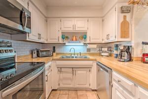 Topsail Beach Oceanfront Oasis with Stunning Views!