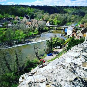 Maisons de vacances Les Escuries. Four bedroom gite near Montmorillon, Vienne 86. Cosy, peaceful, beautiful. : photos des chambres