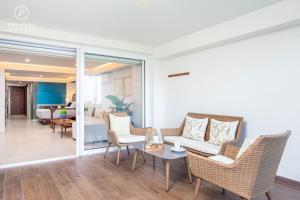 Harbor Puerto Vallarta 1006