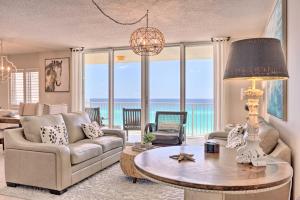 Beachfront Fort Walton Beach Condo with Pool Access!