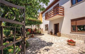 3 Bedroom Gorgeous Home In Jadranovo