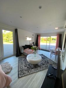 B&B / Chambres d'hotes Agreable chambre d’hote calme avec piscine : photos des chambres