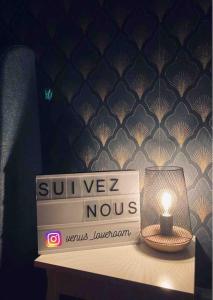 Nuit Magique Love room avec Jacuzzi Privé Nantes