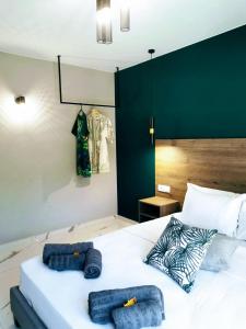 Muse by the beach with Jakuzzi