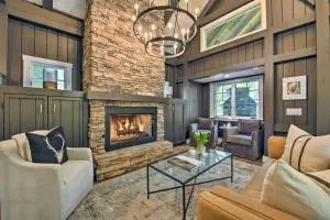 Cashiers Getaway with Decks and Golf Course Views - 凯什尔斯