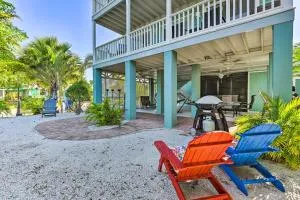 Bradenton Beach Escape Steps to Ocean and Bay! - Prices Key