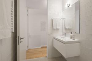 The Downtown Charming Apartments