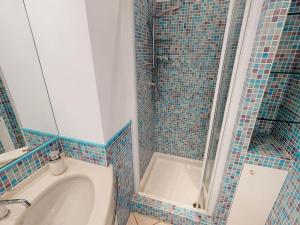 Appartements Appartement climatise avec balcon en plein centre de Menton, proche mer et commerces - FR-1-196-305 : photos des chambres