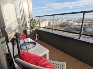 MustSEA Apartment - SEA VIEW, free parking, reception 24h