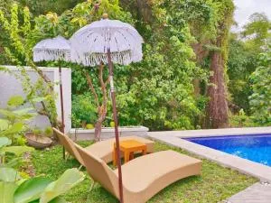 Coco Heaven Senggigi - 2 BR Private Villa with Private Pool - Lajor