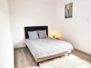 Appartements ⁂⁂ LE GRAND DUC Appartement [CLEDICIHOME] / Magnifique vue sur les montagnes / 4 KMs DE GERARDMER ! ⁂⁂ : photos des chambres