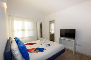 LOFT LUNGOMARE vista MARE e MONTI img13