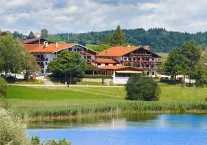 Hotel Seeblick & Ferienwohnung - Arxtham