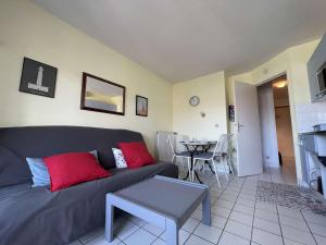 Appartements Appartement Chatelaillon-Plage, 2 pieces, 4 personnes - FR-1-246-557 : photos des chambres