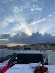 18 Dante Luxury Suites img35