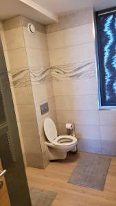 Chambre deluxe au 2ème étage, chambre double au 4ème étage NOT A HÔTEL