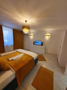 Old Town Bucharest Collection