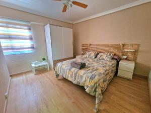 Vive Valencia con playa y metro cerca