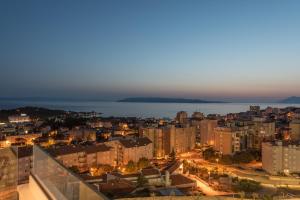 Luxury Apartment See to Sea