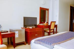 Luwa Evergreen Hotel