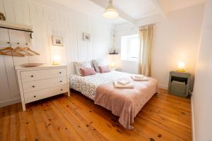 Maisons de vacances Ker Gana Sauna, jacuzzi, poele a bois : photos des chambres