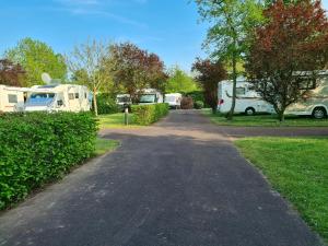 Campings Resort & Camping - Val de Braye : photos des chambres