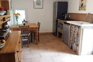 Maisons de vacances Tranquil rustique gite couples only pres Rochefort en Terre : photos des chambres