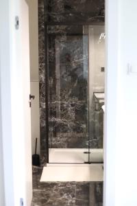 Capital Towers - Apartament Modern z widokiem na rzekę i park